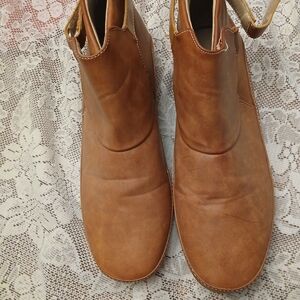 Ladies Butter Soft Booties. Italian leather. Size 41 (USA size 9 1/2). Lt bronze